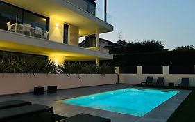 Ad Suite Apartment